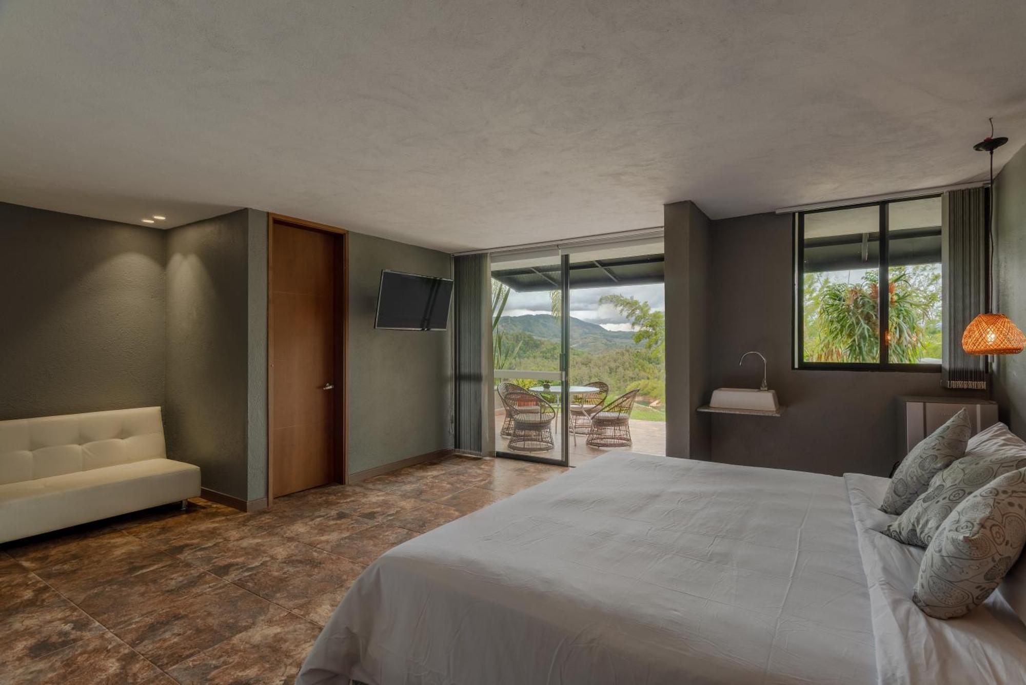 Ab Natural Reserve Lifestyle Hotel Guatape Exterior photo