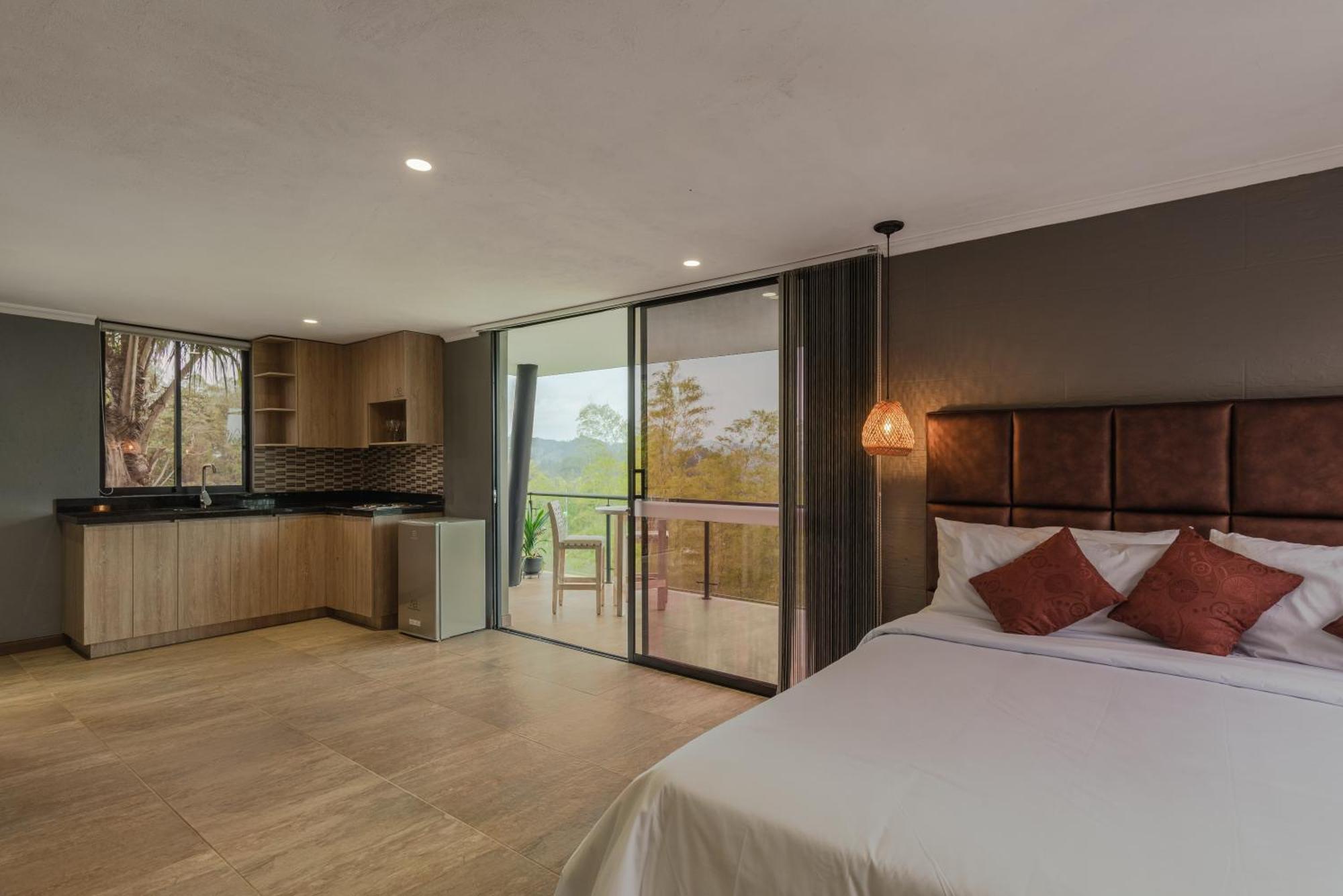 Ab Natural Reserve Lifestyle Hotel Guatape Exterior photo