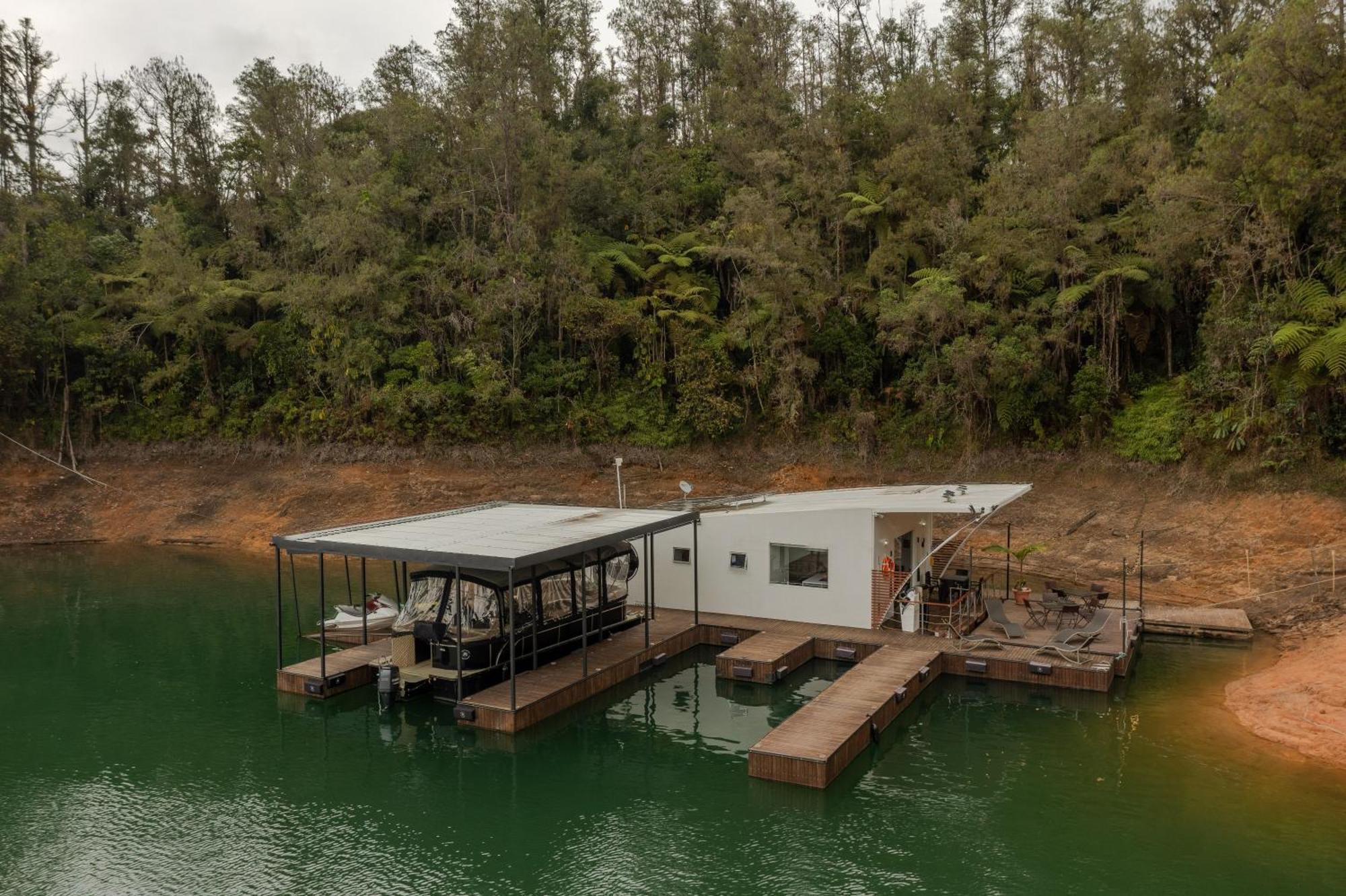 Ab Natural Reserve Lifestyle Hotel Guatape Exterior photo